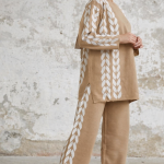 ست جاکت و شلوار زنانه با طراحی برگ خاص