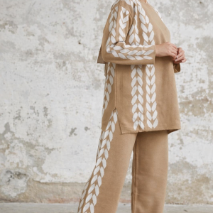 ست جاکت و شلوار زنانه با طراحی برگ خاص