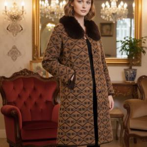 بالاپوش لامه فصلی با یقه خزدار