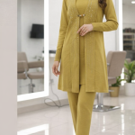 ست سه تکه بافت خردلی با تزیینات متمایز