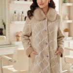 بالاپوش بلند لامه فصلی با یقه خزدار