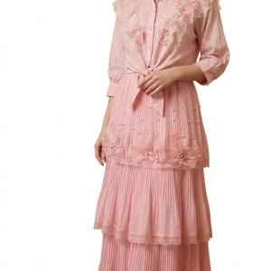 پیراهن و دامن مجلسی مدل یخن‌ قاق صورتی