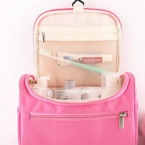 کیف لوازم آرایشی و بهداشتی مسافرتی