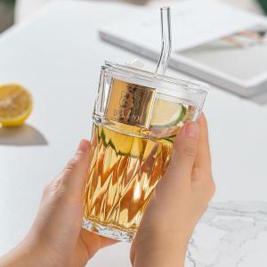 گیلاس کریستالی نی‌ دار