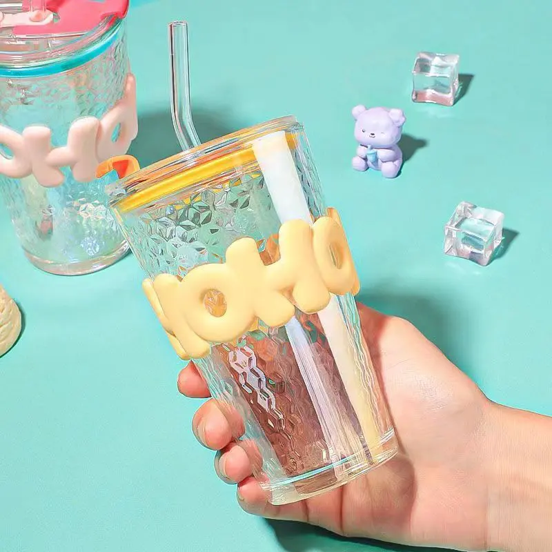 لیوان شیشه ای فانتزی با نی