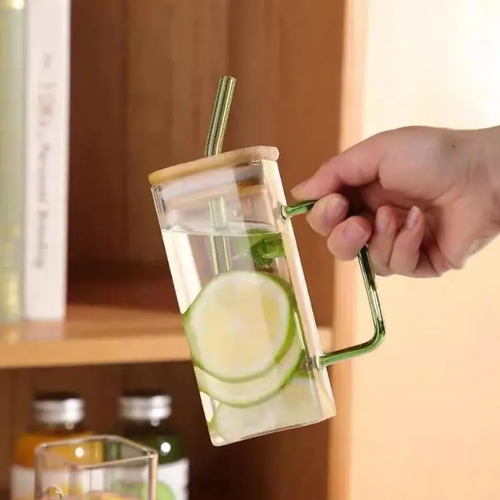 لیوان شیشه ای با دسته رنگی