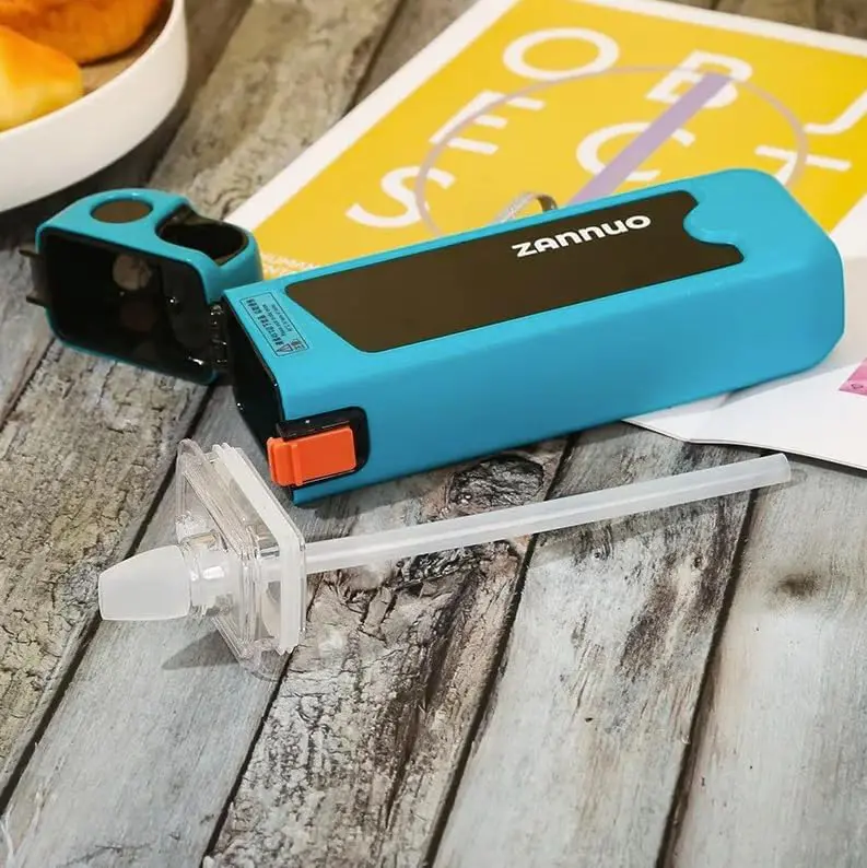 بوتل آب زاننو