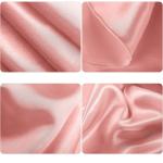 روی میزی گرد ساتن مجلل